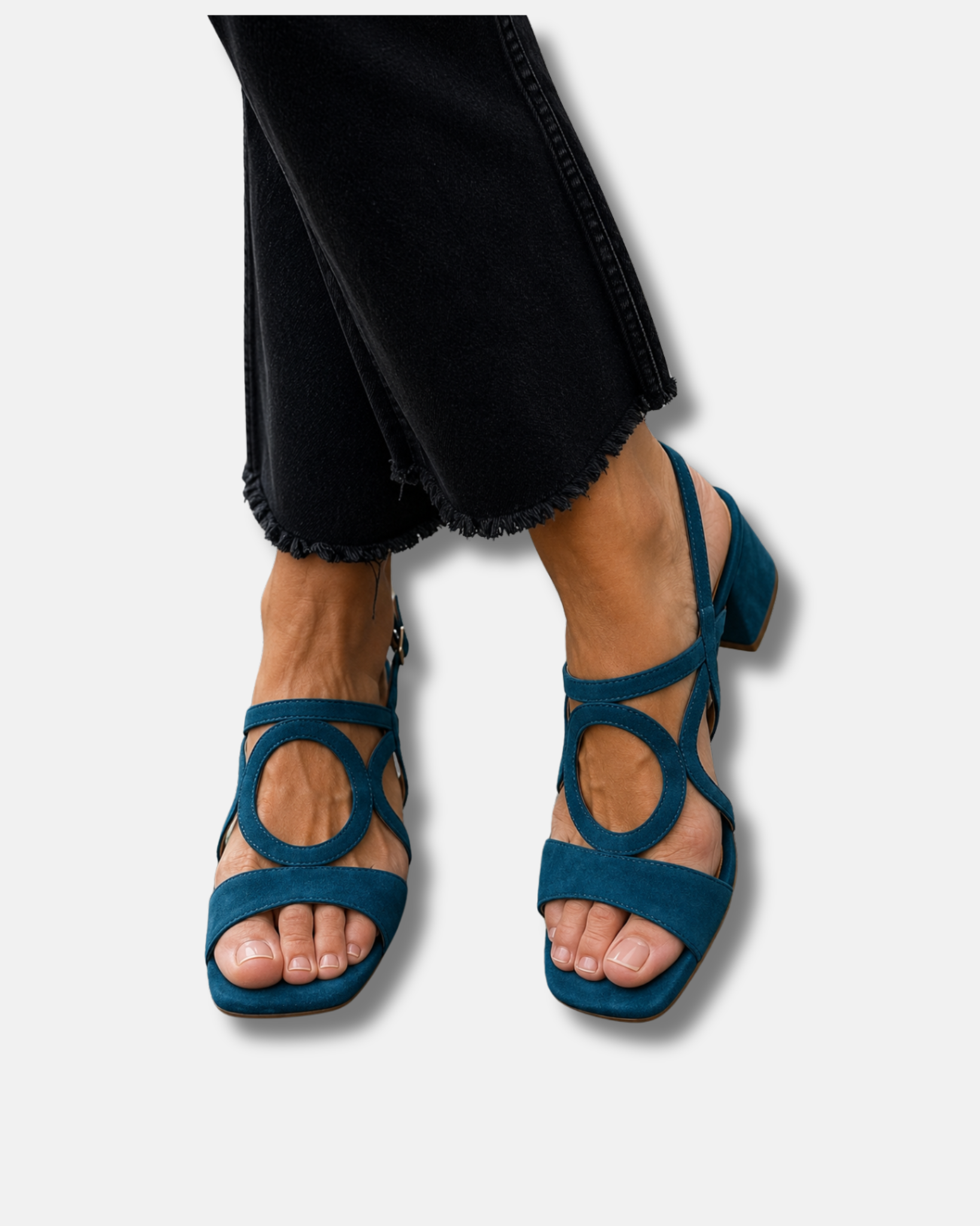 Sandalias con punta cuadrada y corte redondo