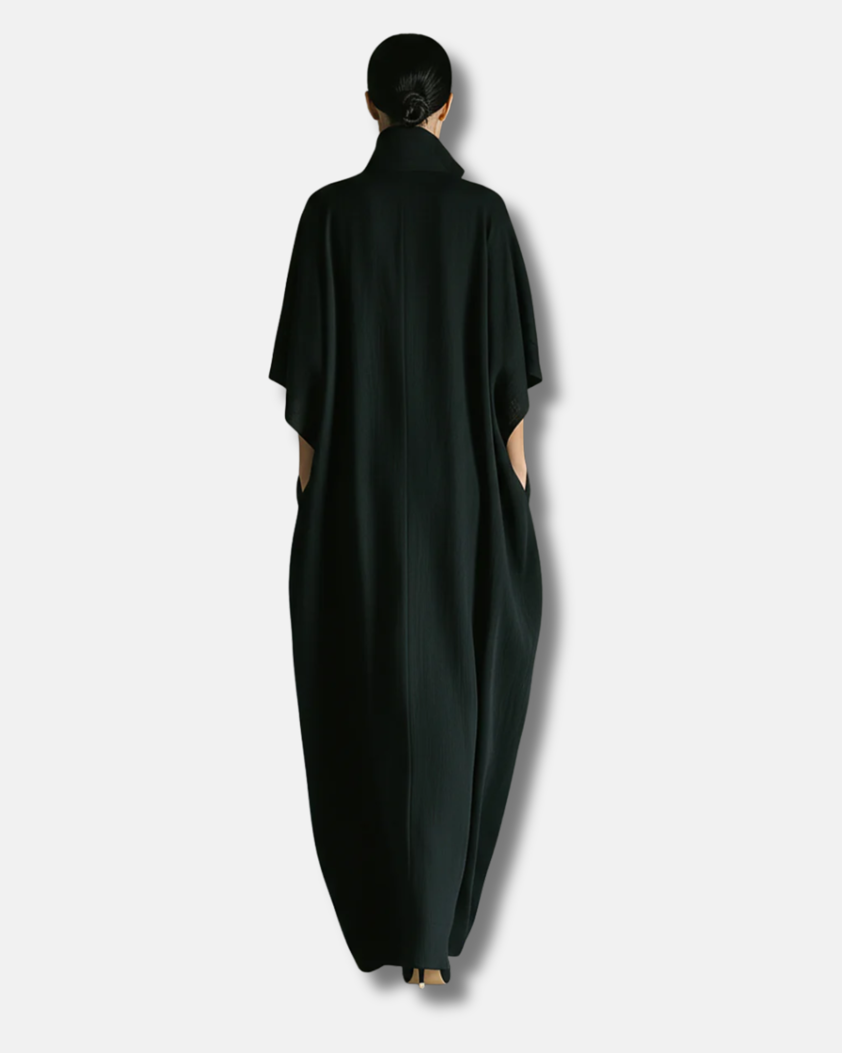 Alessandra | Vestido largo negro oversize de estilo minimalista